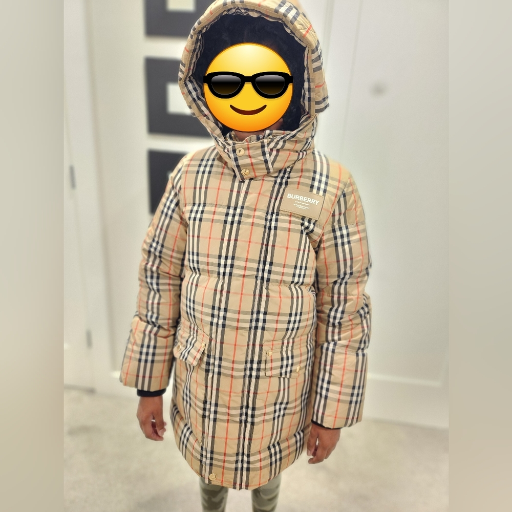 Kids Aubin hooded down Burberry jacket.